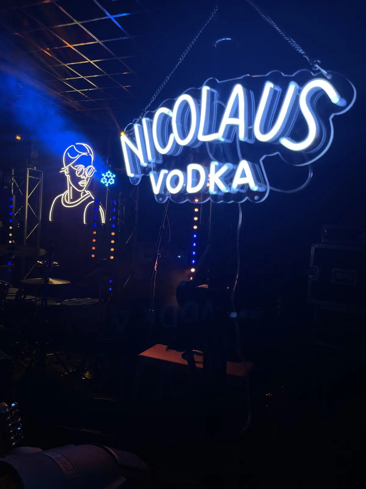 Neon Nicolaus Vodka — realizace Neonworld